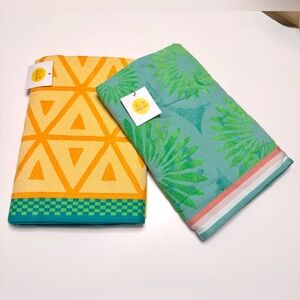 **SOLD** Sun Squad 2 pack beach towels - Yellow and Green, 100% cotton